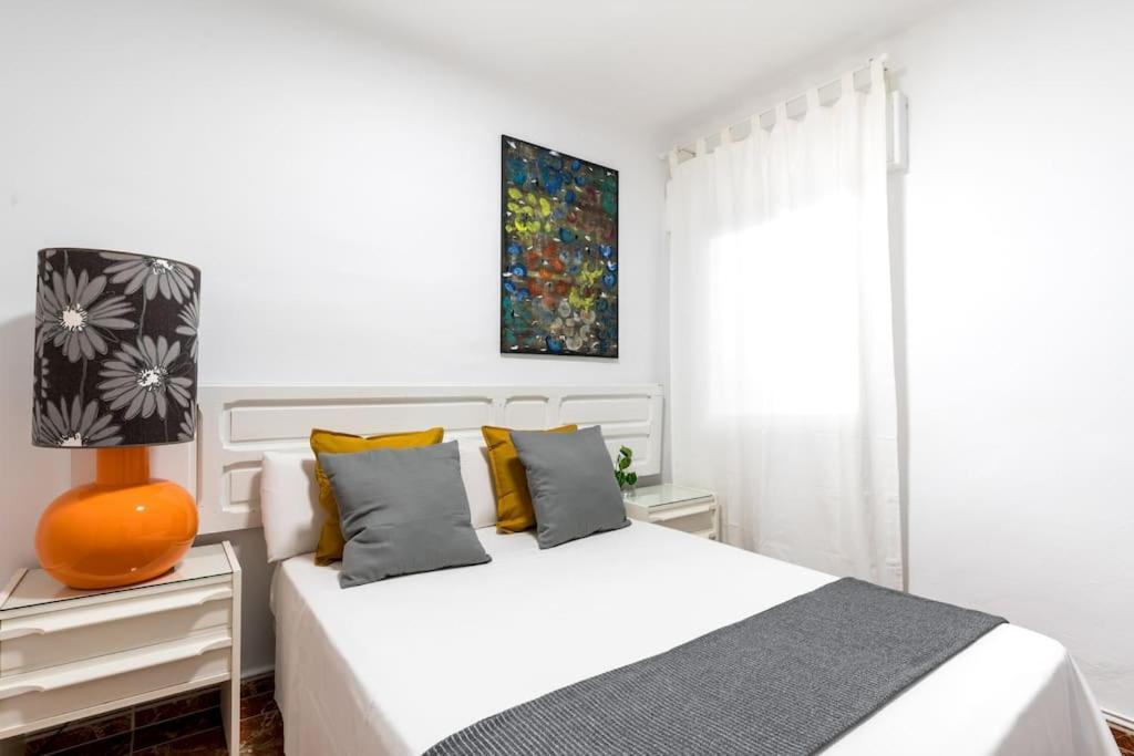 Santa Justa Urban Apartment Sevilha Exterior foto